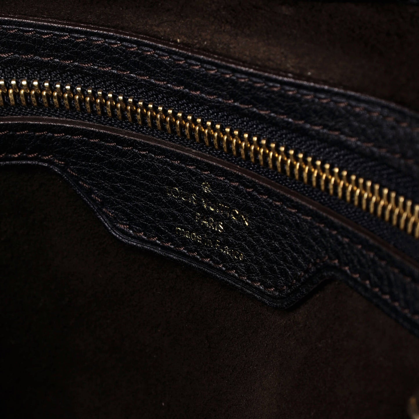 Cirrus Handbag Mahina Leather MM