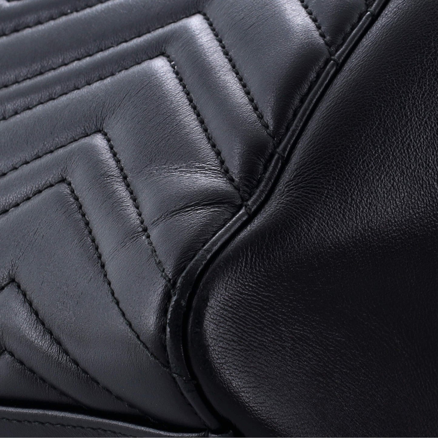 GG Marmont Tote Matelasse Leather Medium