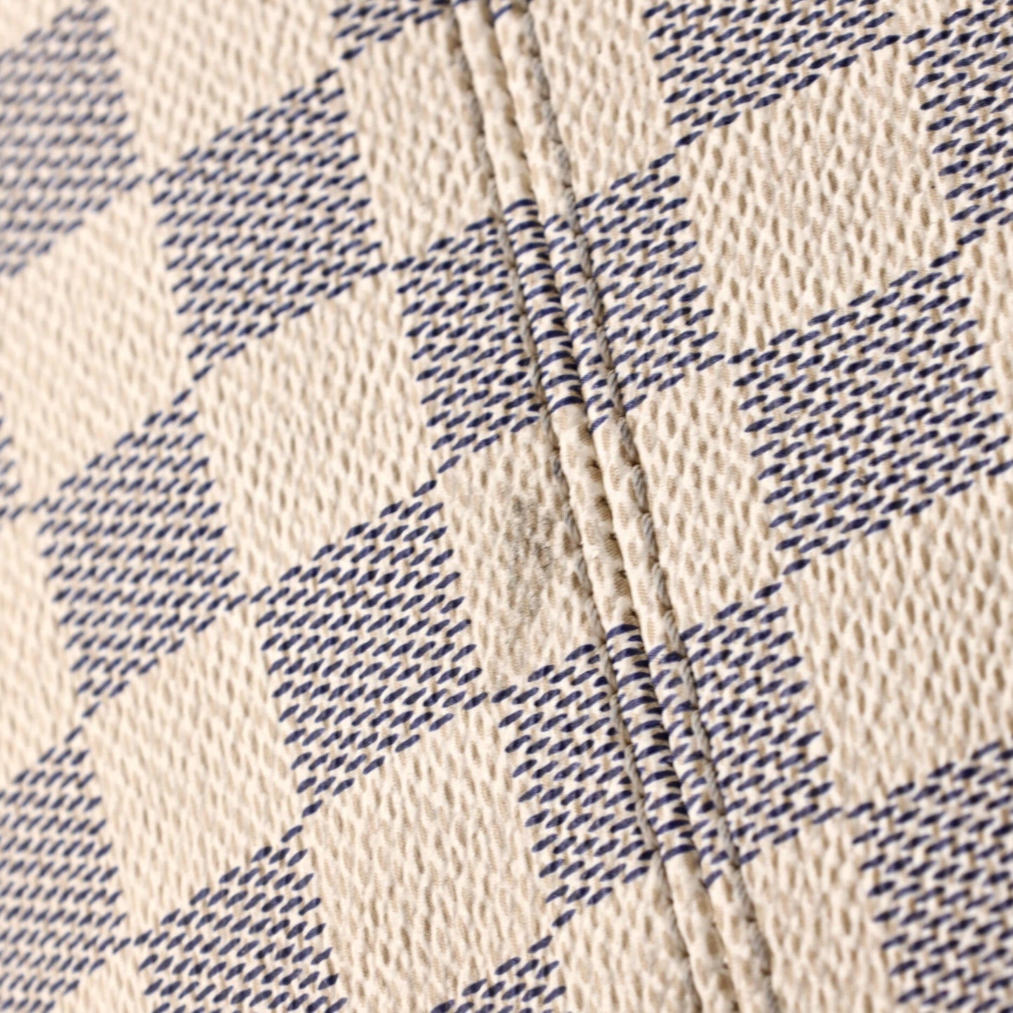 Totally Handbag Damier PM