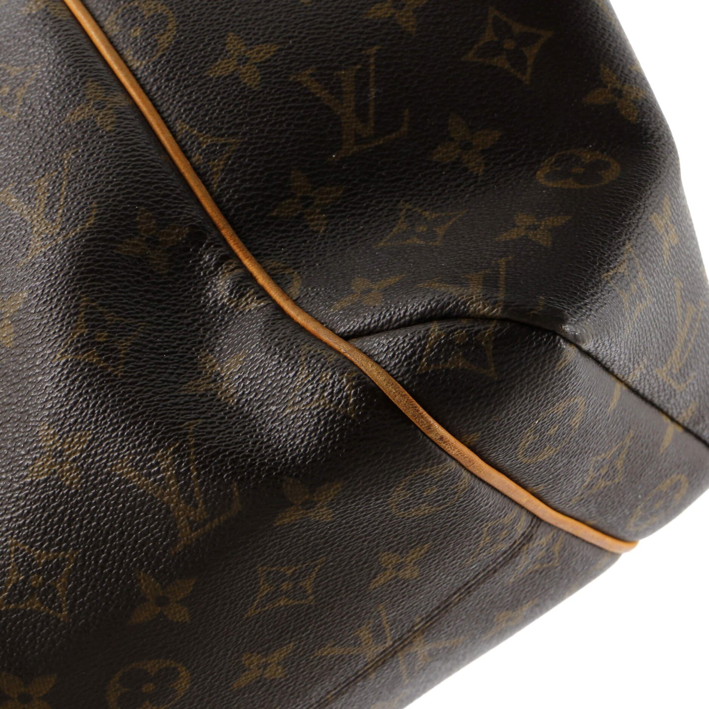 Totally Handbag Monogram Canvas MM