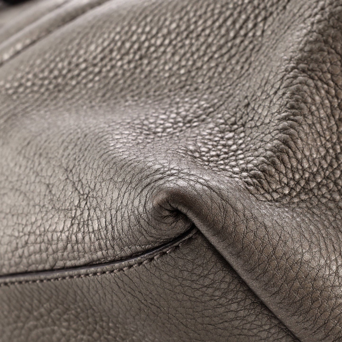 Soho Chain Strap Shoulder Bag Leather Medium