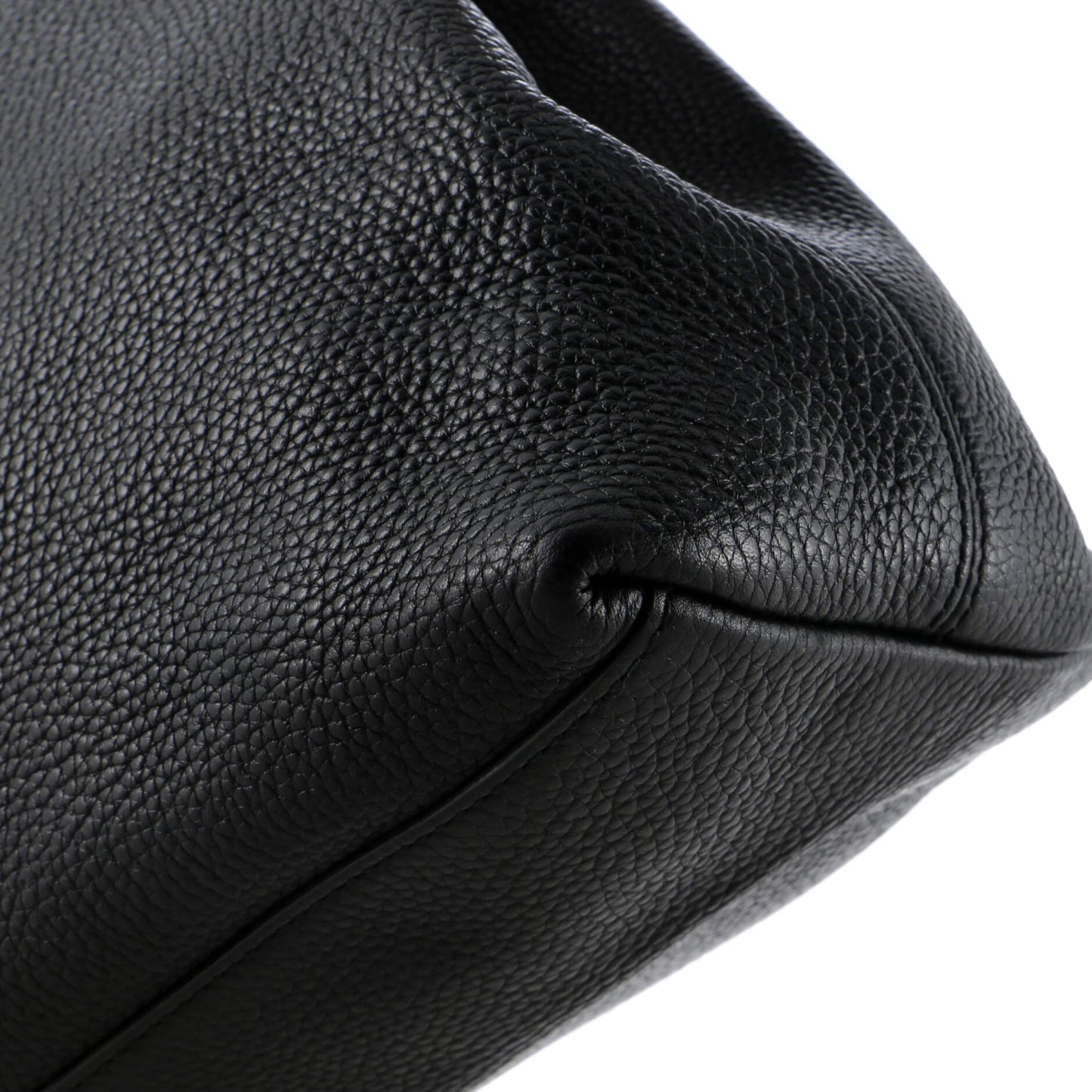 Soho Chain Strap Shoulder Bag Leather Medium