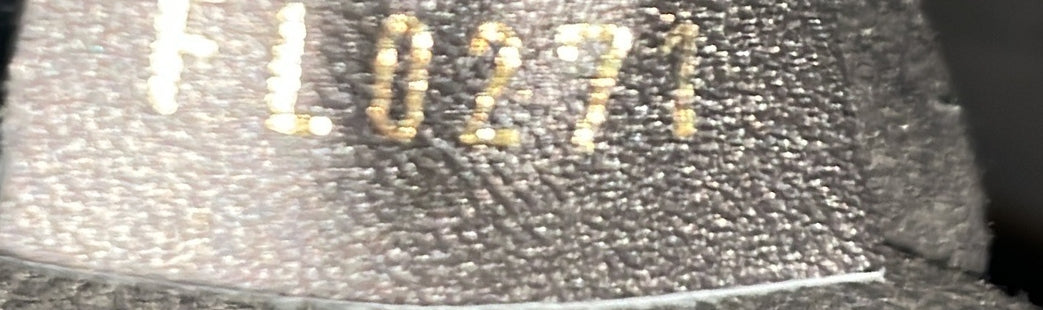 V Tote Monogram Empreinte Leather MM
