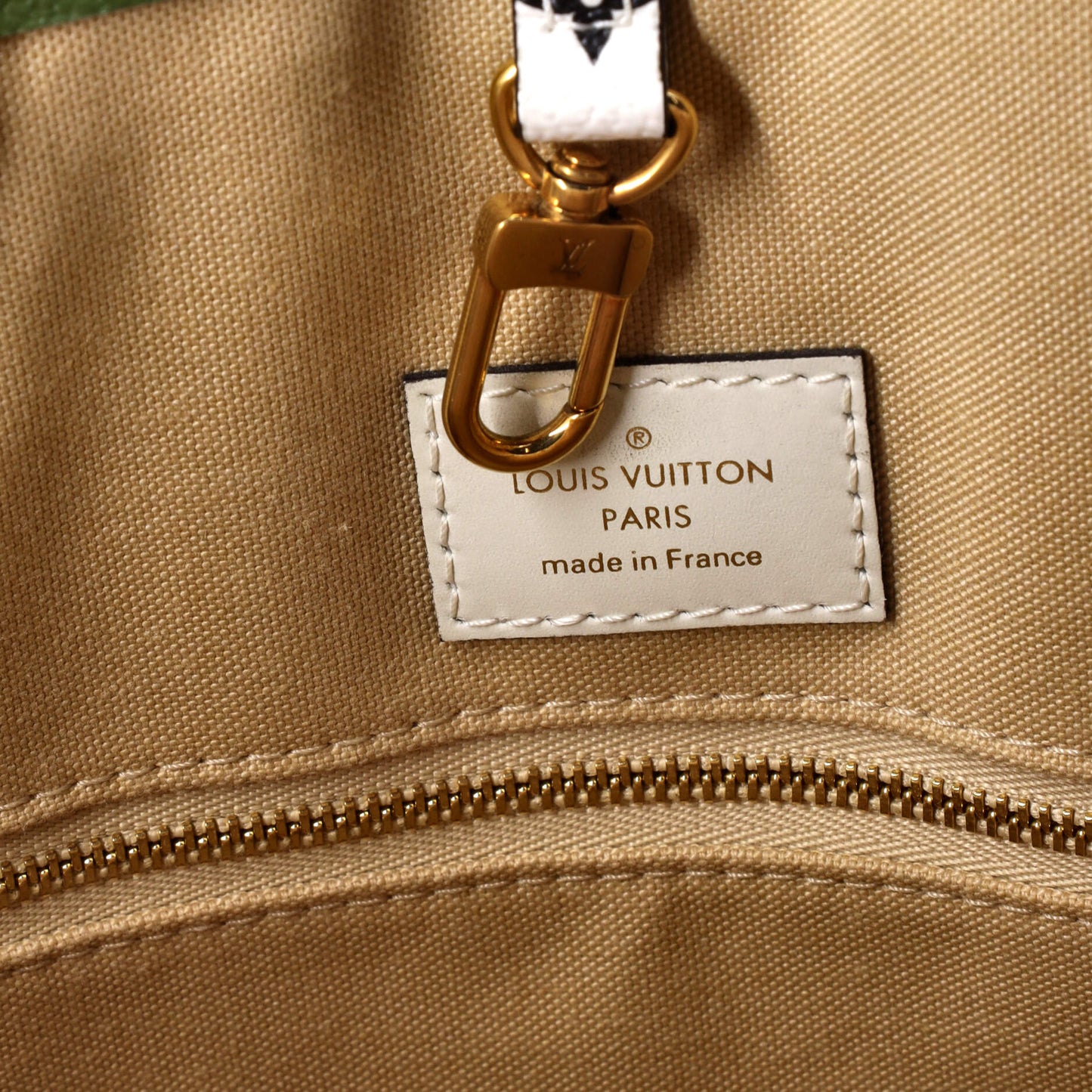 OnTheGo Tote Limited Edition Colored Monogram Giant GM