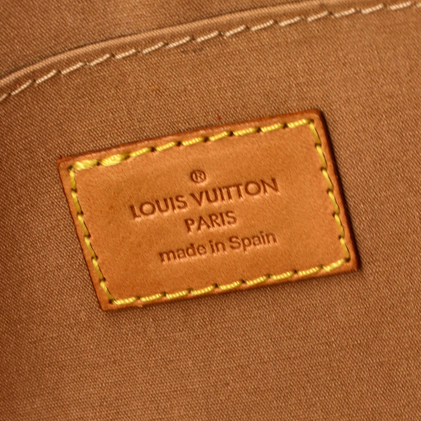 Roxbury Drive Handbag Monogram Vernis