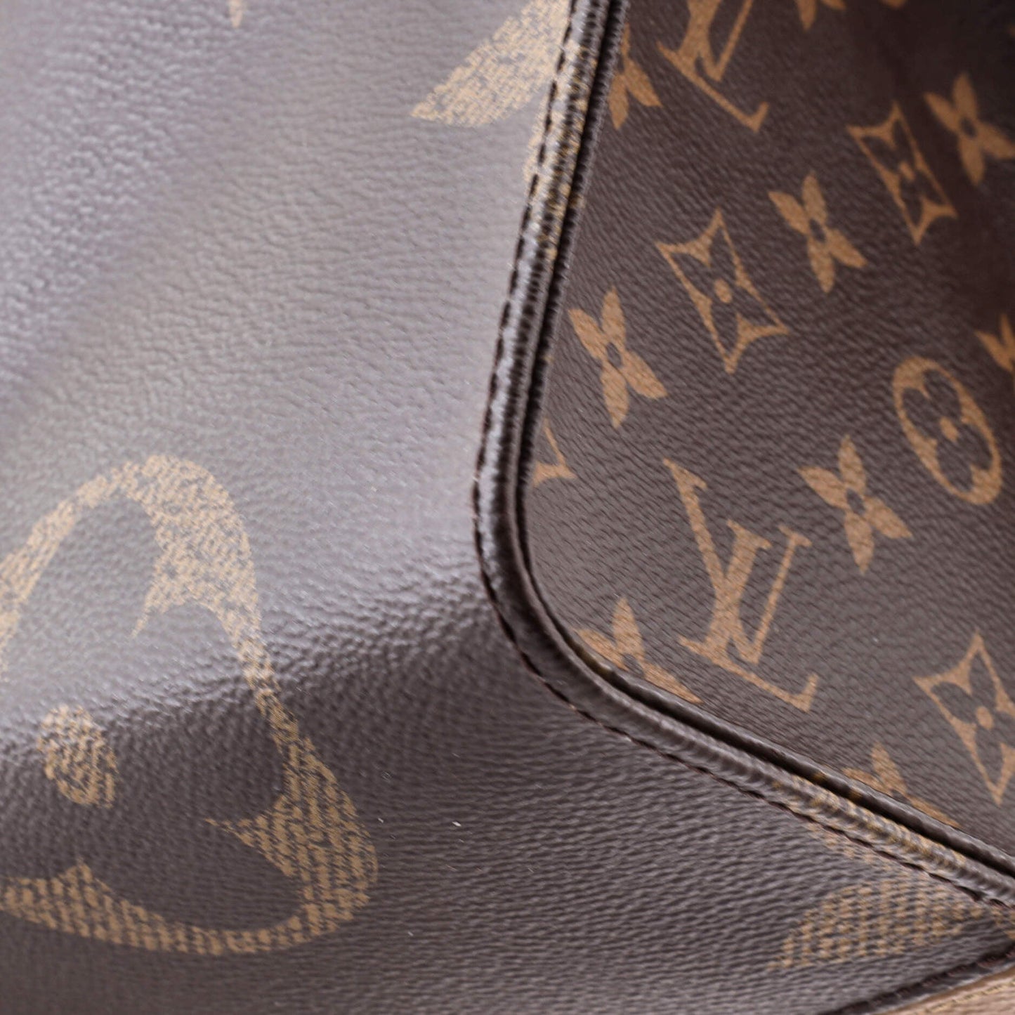OnTheGo Tote Reverse Monogram Giant GM