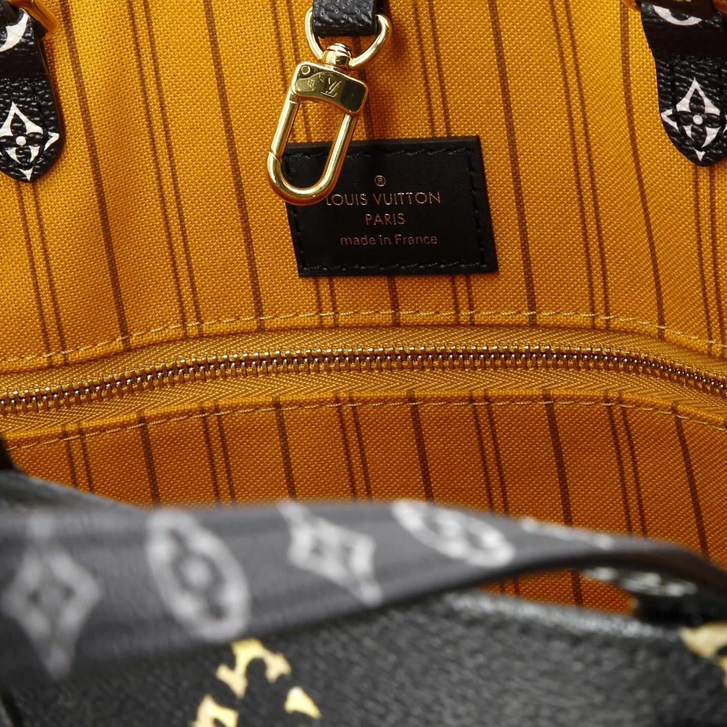 OnTheGo Tote Limited Edition Jungle Monogram Giant GM