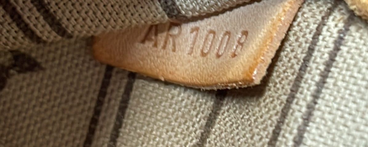 Neverfull Tote Monogram Canvas MM
