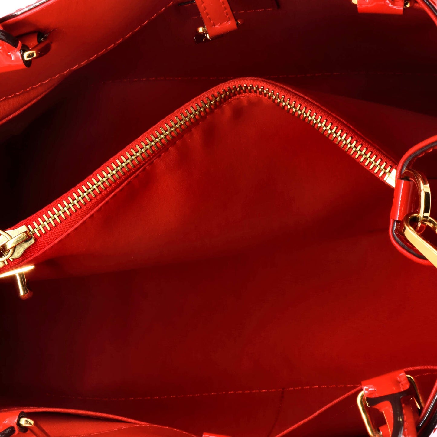 Montaigne Handbag Monogram Vernis MM