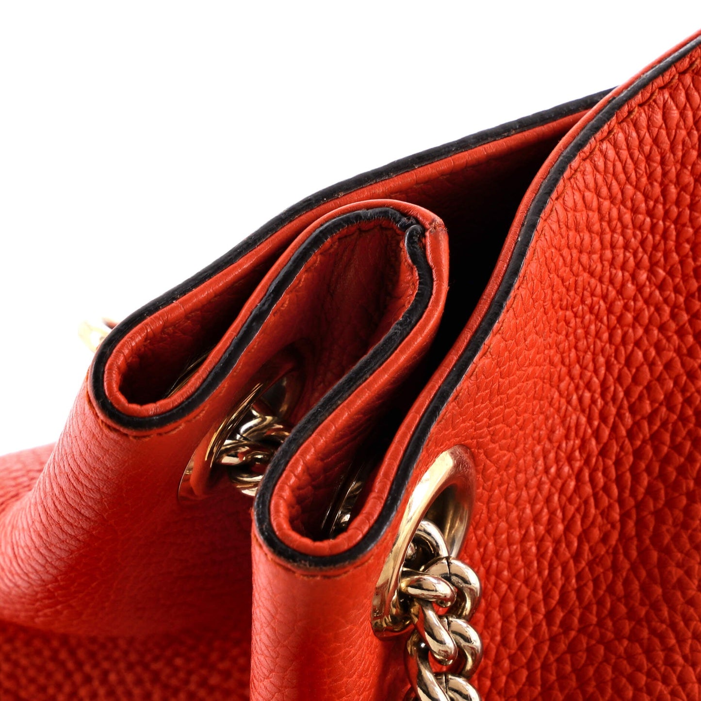 Soho Chain Strap Shoulder Bag Leather Medium
