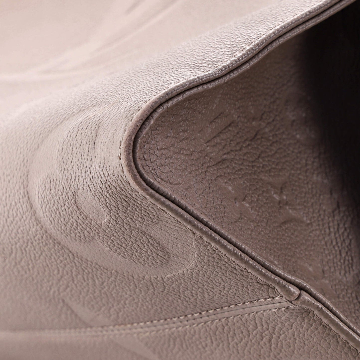 OnTheGo Tote Monogram Empreinte Giant MM