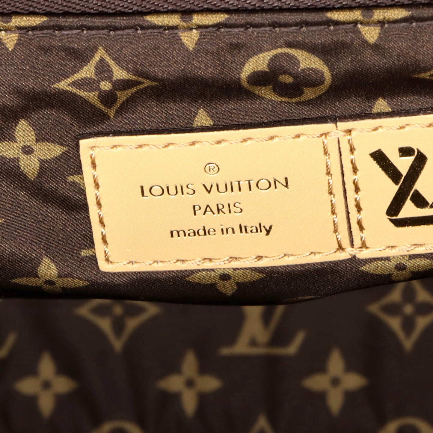 Pillow OnTheGo Tote Monogram Quilted Econyl Nylon GM
