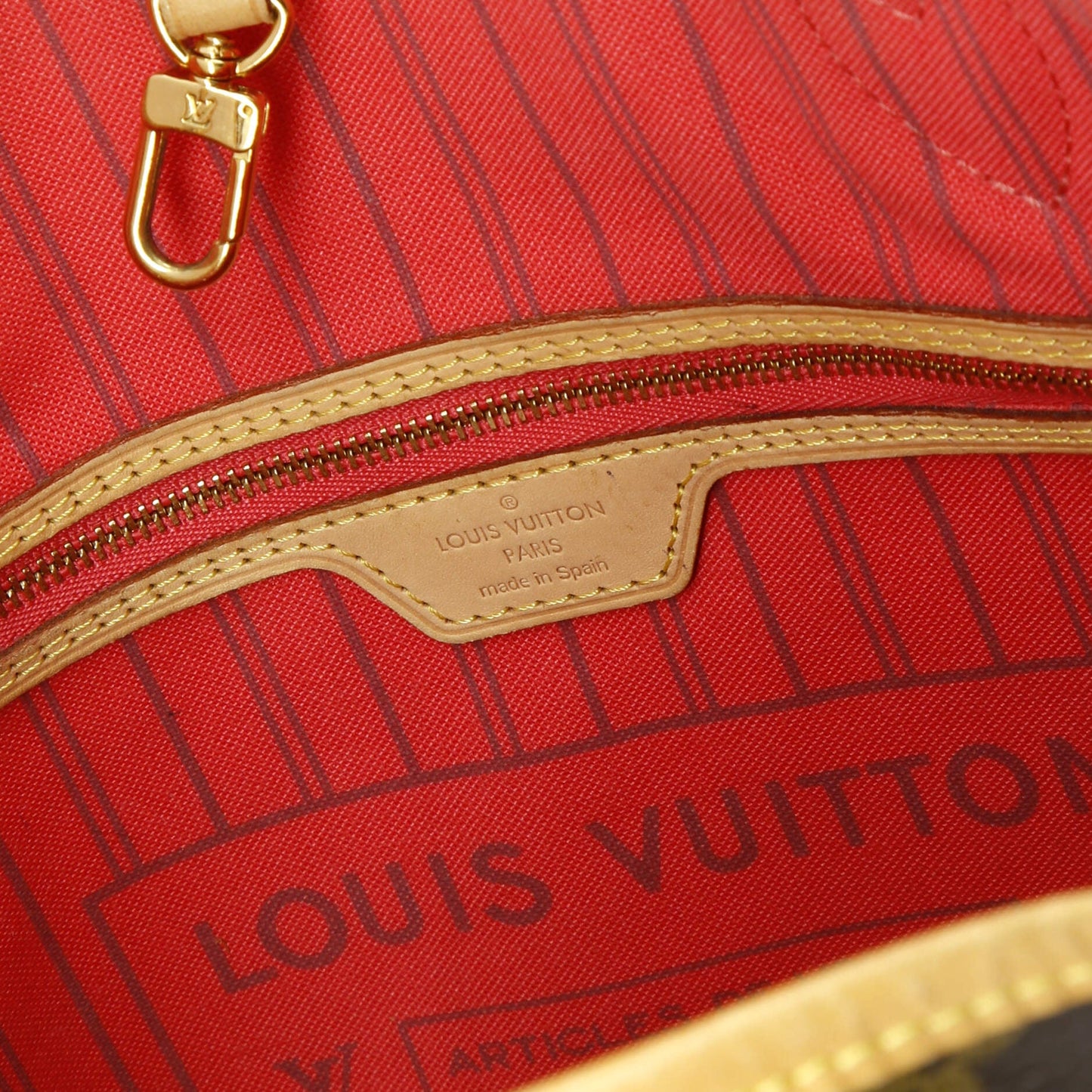 Neverfull NM Tote Limited Edition V Monogram Canvas MM