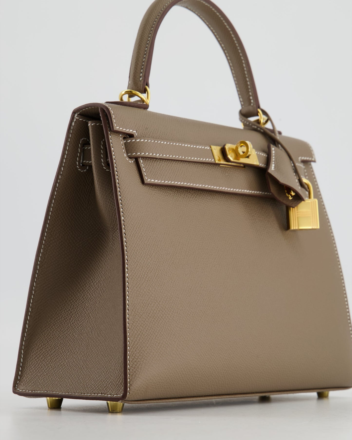 *HOLY GRAIL* Hermès Kelly 25cm spectre shops in Etoupe Epsom Leather and Gold Hardware