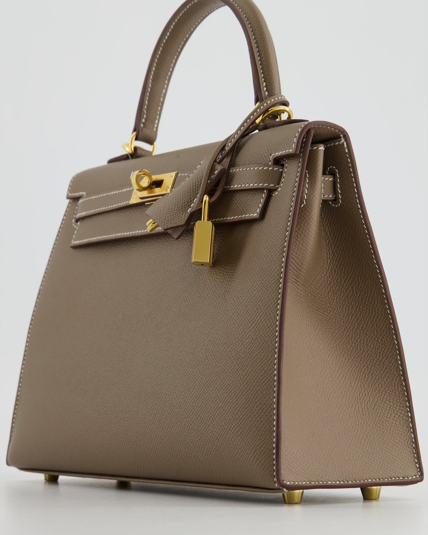 *HOLY GRAIL* Hermès Kelly 25cm spectre shops in Etoupe Epsom Leather and Gold Hardware