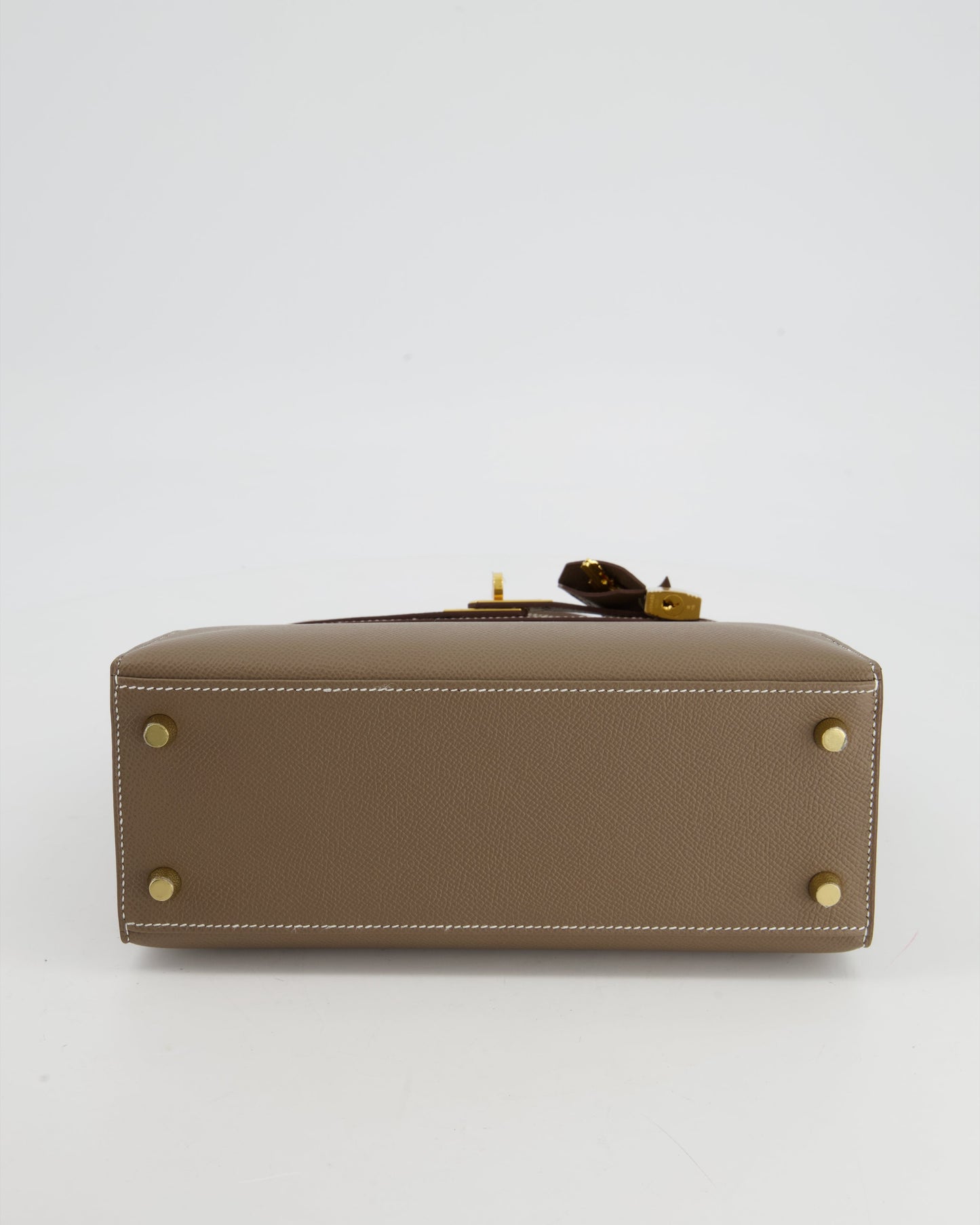 *HOLY GRAIL* Hermès Kelly 25cm spectre shops in Etoupe Epsom Leather and Gold Hardware