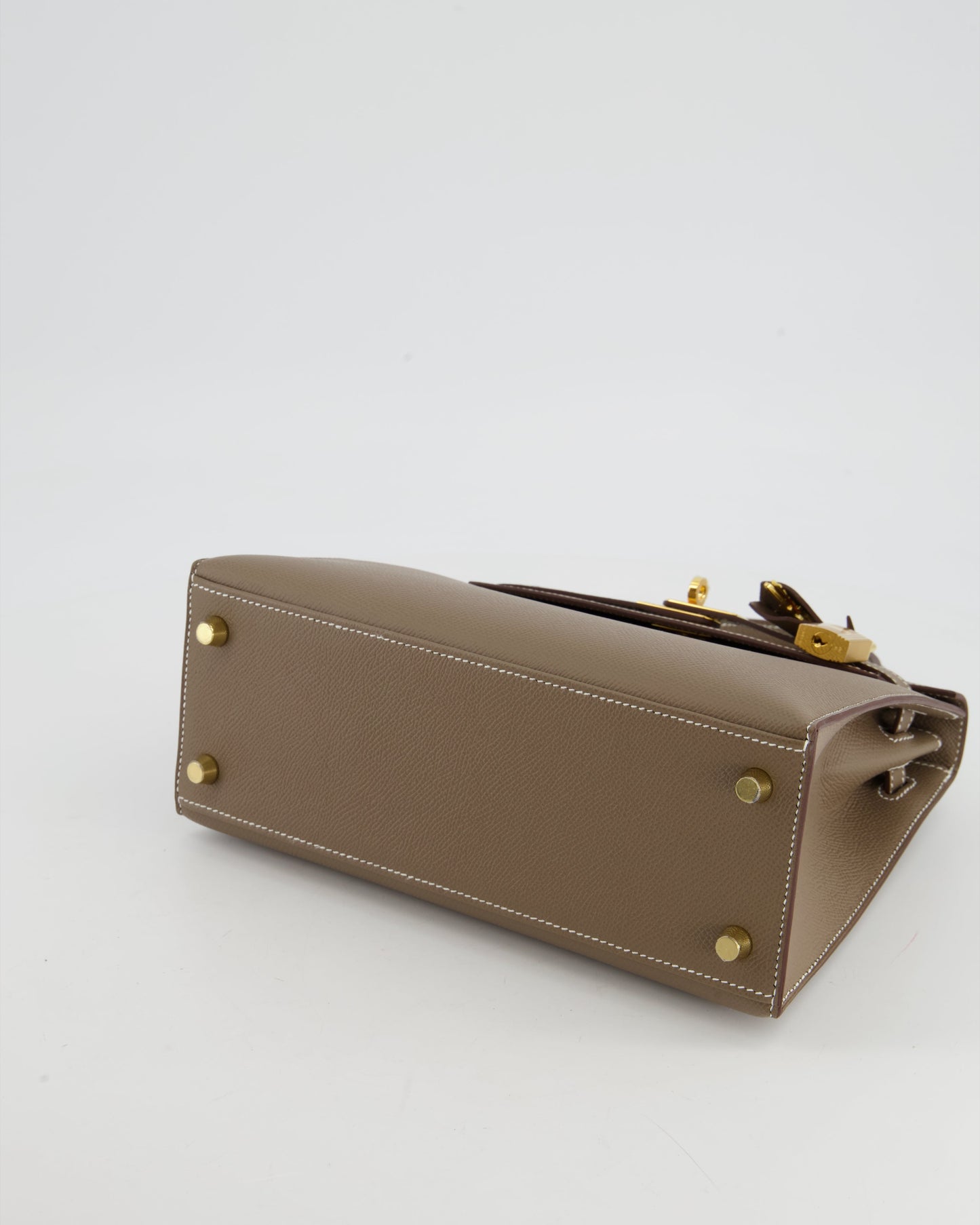*HOLY GRAIL* Hermès Kelly 25cm spectre shops in Etoupe Epsom Leather and Gold Hardware