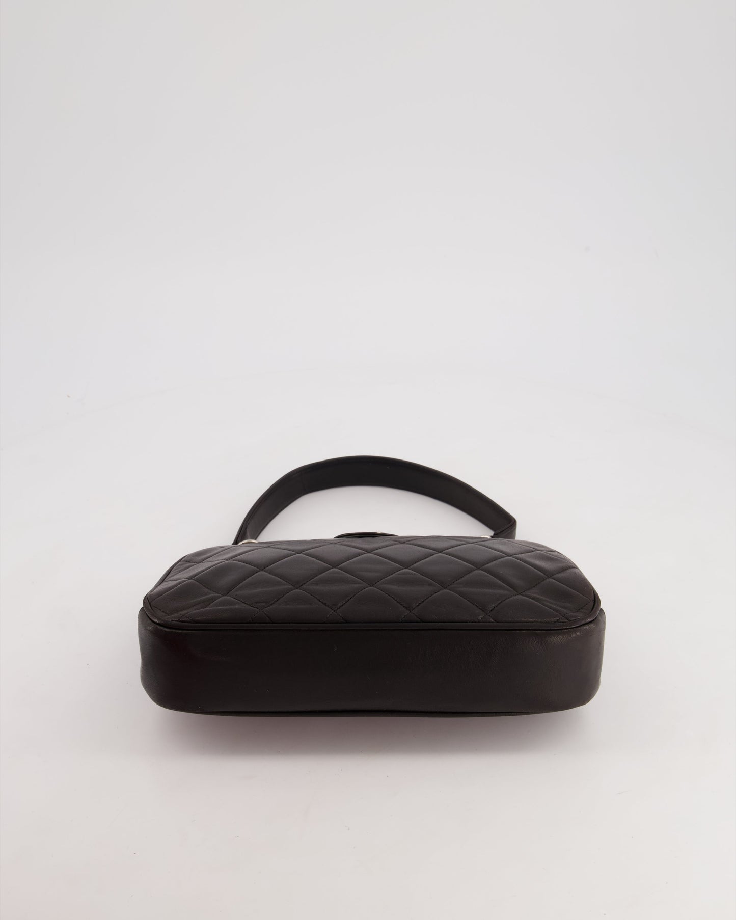 *RARE VINTAGE* Vintage Black Quilted Top Handle Bag with Silver Hardware