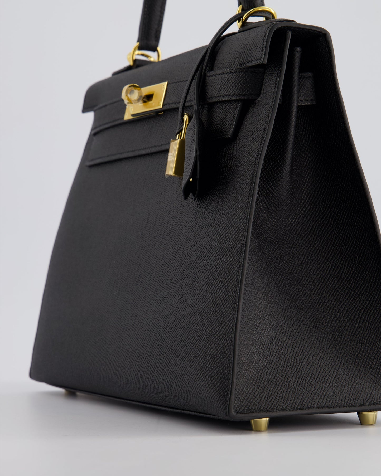 *HOT* Hermès Kelly 28cm spectre shops Bag in Black Epsom Leather with Gold Hardware