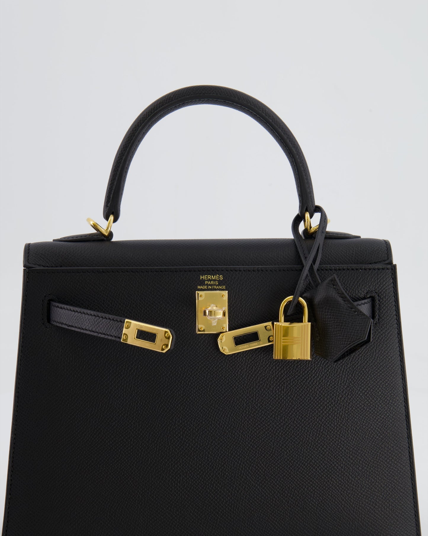 *HOLY GRAIL* Hermès Kelly 25cm spectre shops Bag in Black Epsom Leather with Gold Hardware