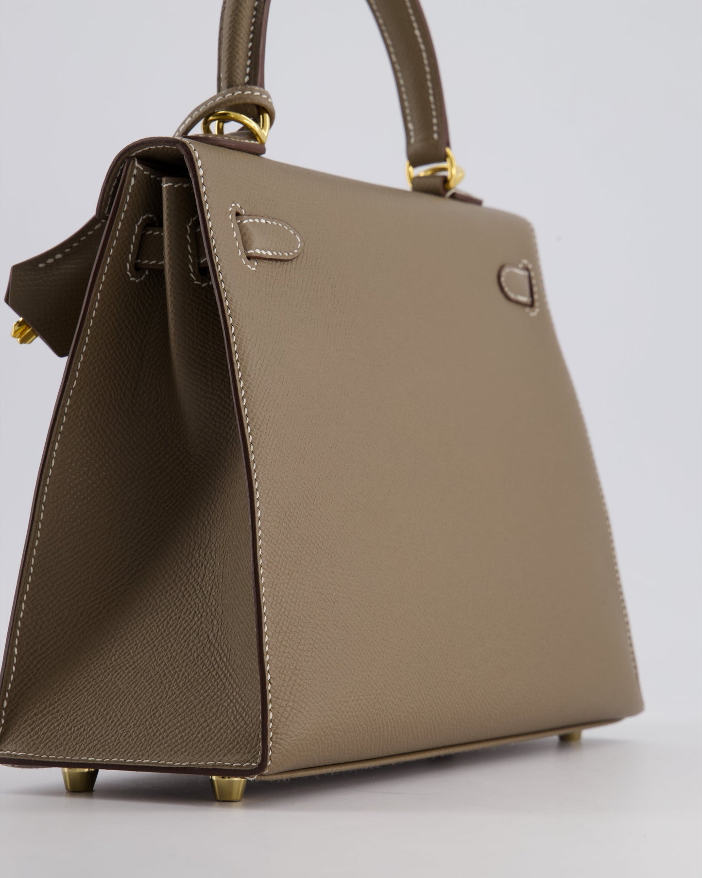 *HOLY GRAIL* Hermès Kelly 25cm spectre shops Bag in Etoupe Epsom Leather and Gold Hardware