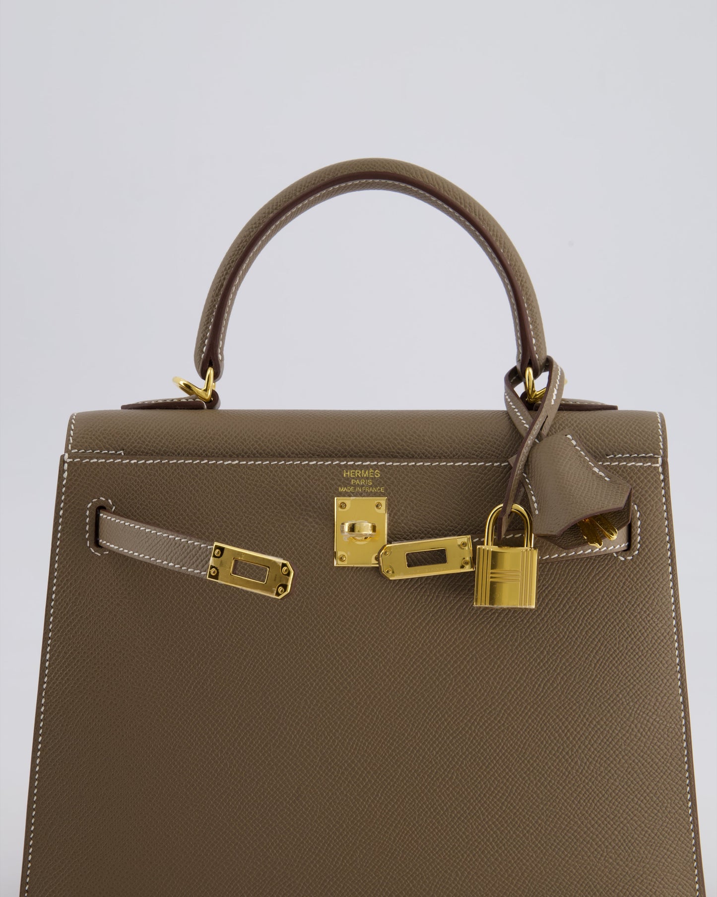 *HOLY GRAIL* Hermès Kelly 25cm spectre shops Bag in Etoupe Epsom Leather and Gold Hardware