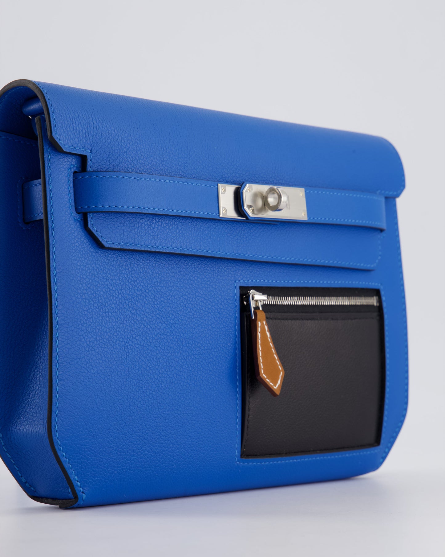 *HOT* Hermès Kelly Depeches Pouch 25cm Bag in Bleu Hydra Evercolour, Noir Evergrain & Fauve Barenia Leather with Palladium Hardware