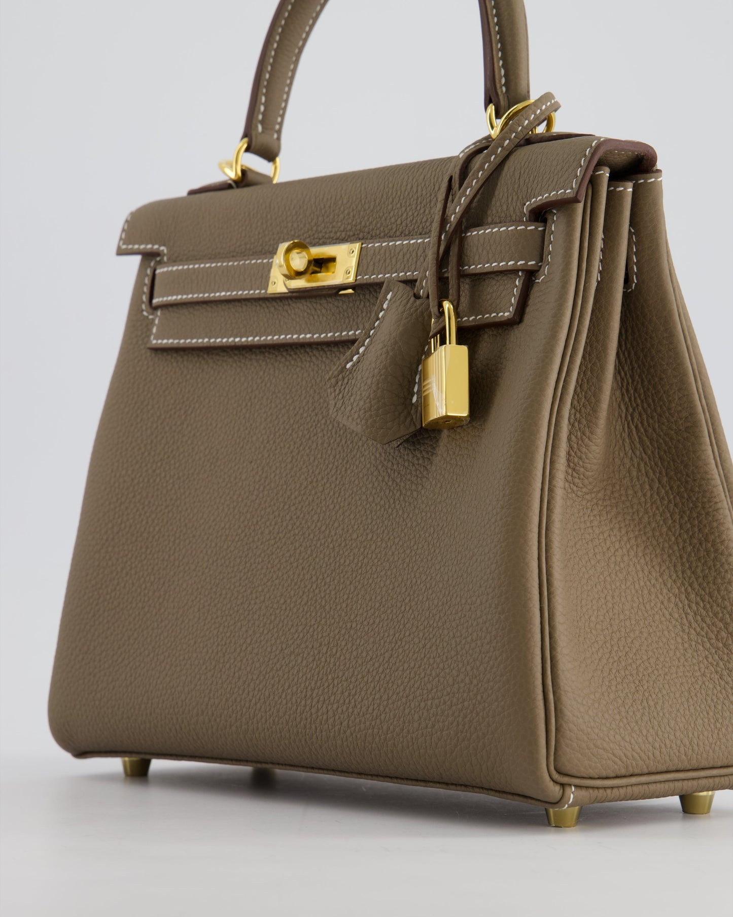 *HOLY GRAIL* Hermès Kelly 25cm Retourne Bag in Etoupe Togo Leather and Gold Hardware