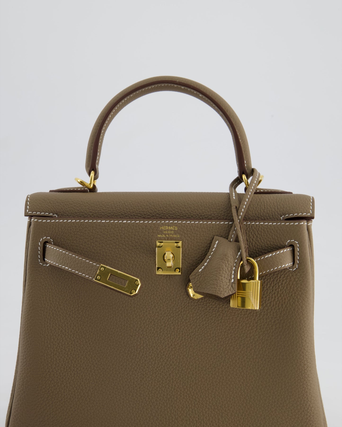 *HOLY GRAIL* Hermès Kelly 25cm Retourne Bag in Etoupe Togo Leather and Gold Hardware