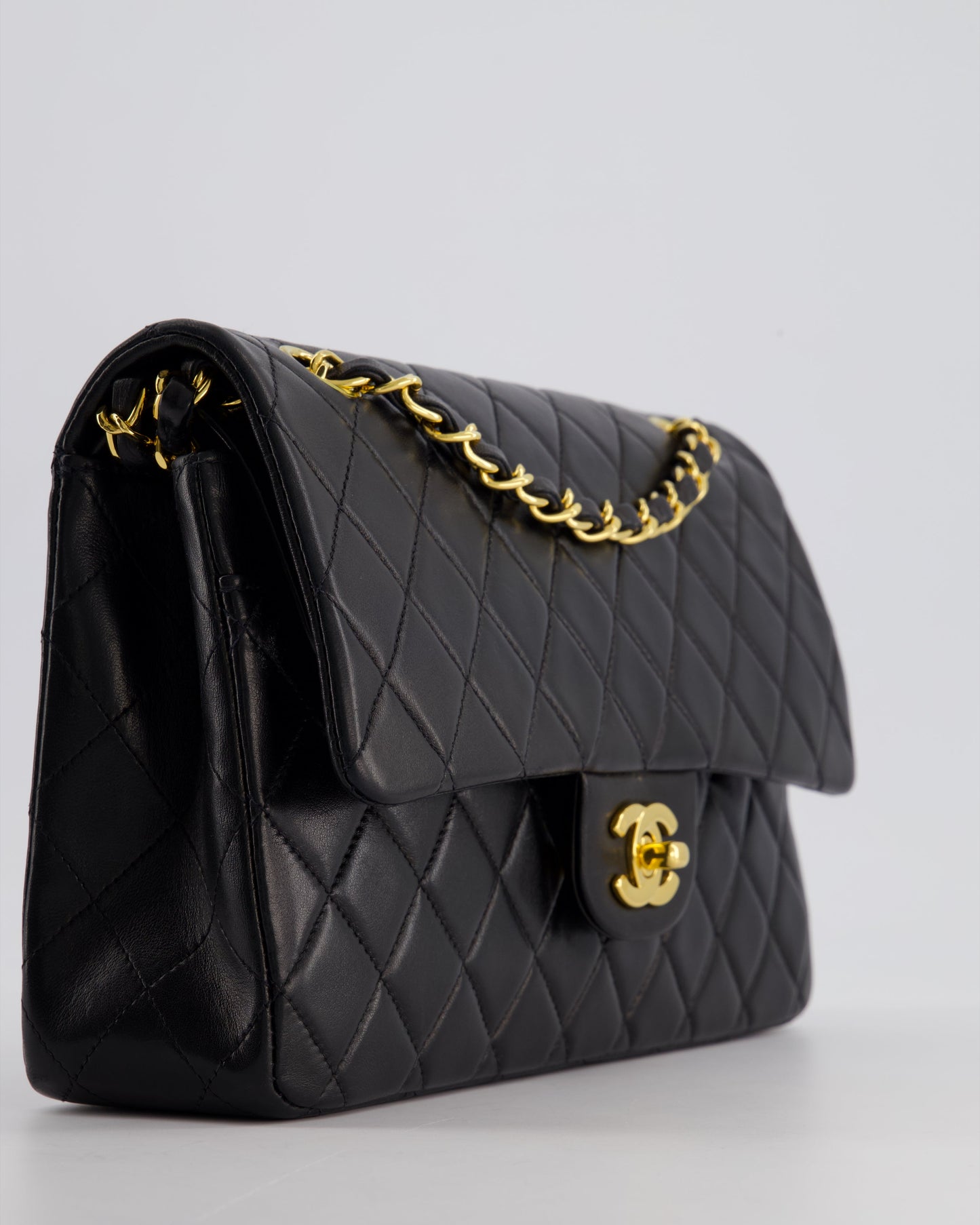*AMAZING CONDITION* Chanel Black Vintage Classic Medium Double Flap Bag in Lambskin Leather with 24K Gold Hardware