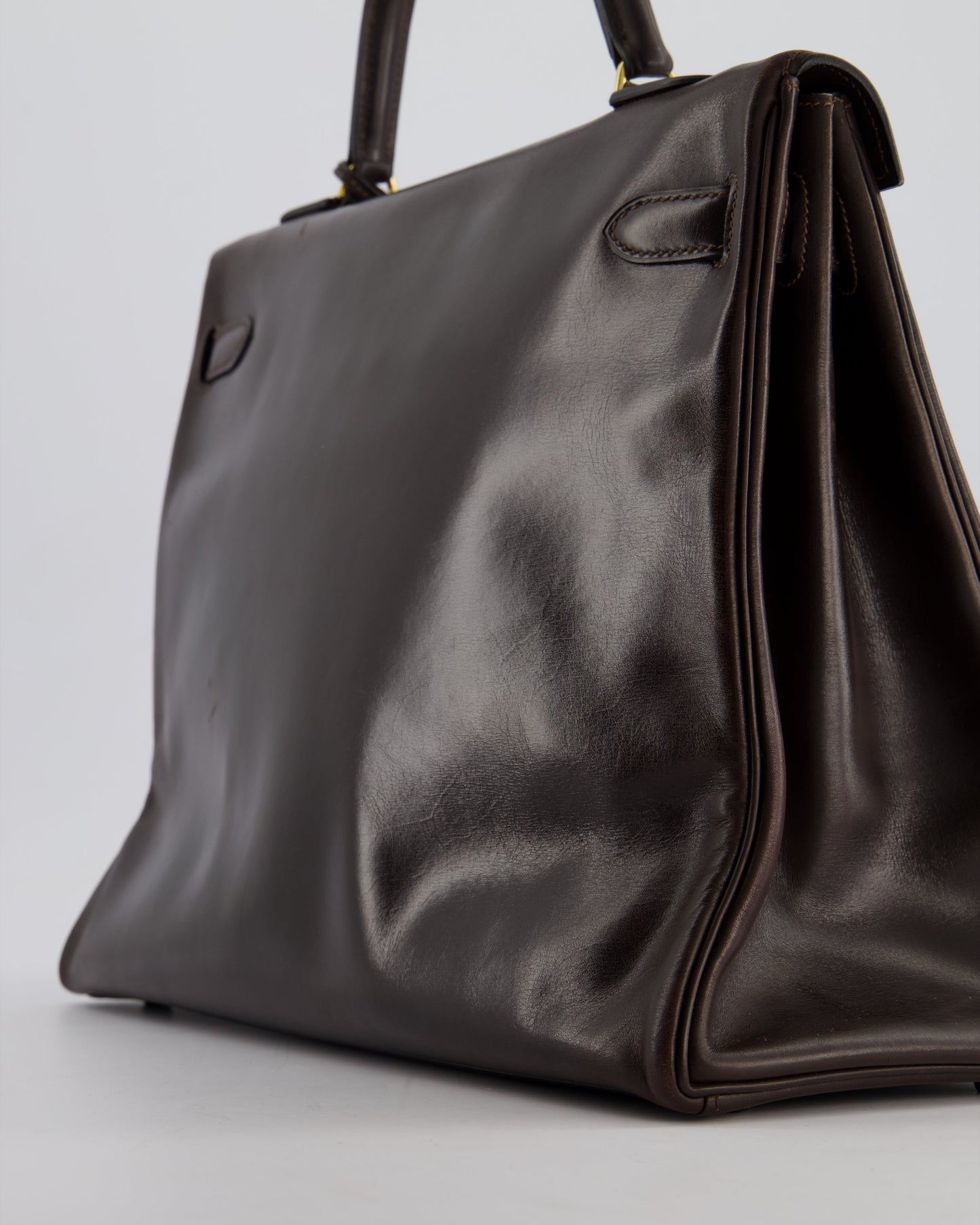 *FIRE PRICE* Hermès Kelly Retourne 35cm in Chocolate Box Leather with Gold Hardware