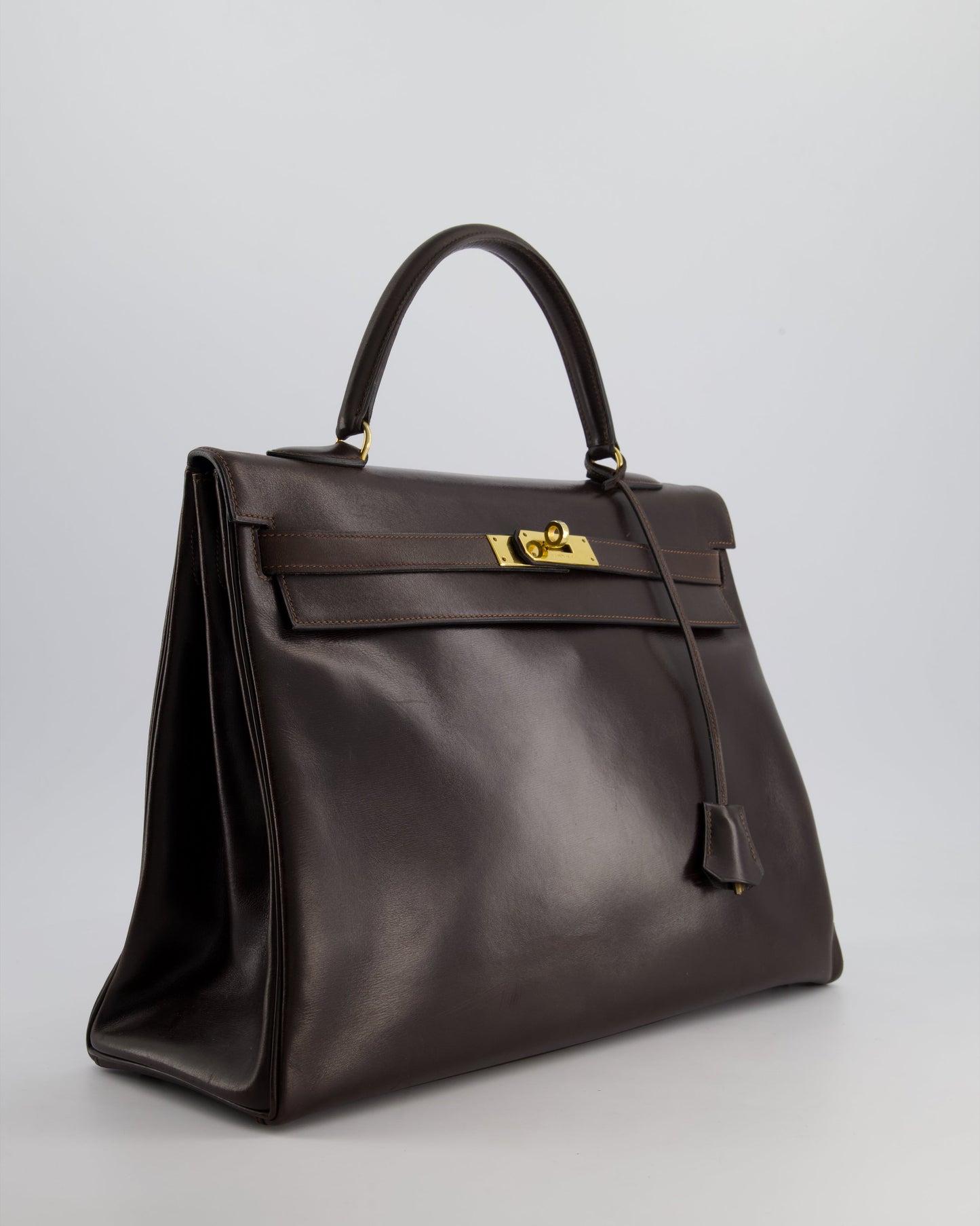 *FIRE PRICE* Hermès Kelly Retourne 35cm in Chocolate Box Leather with Gold Hardware