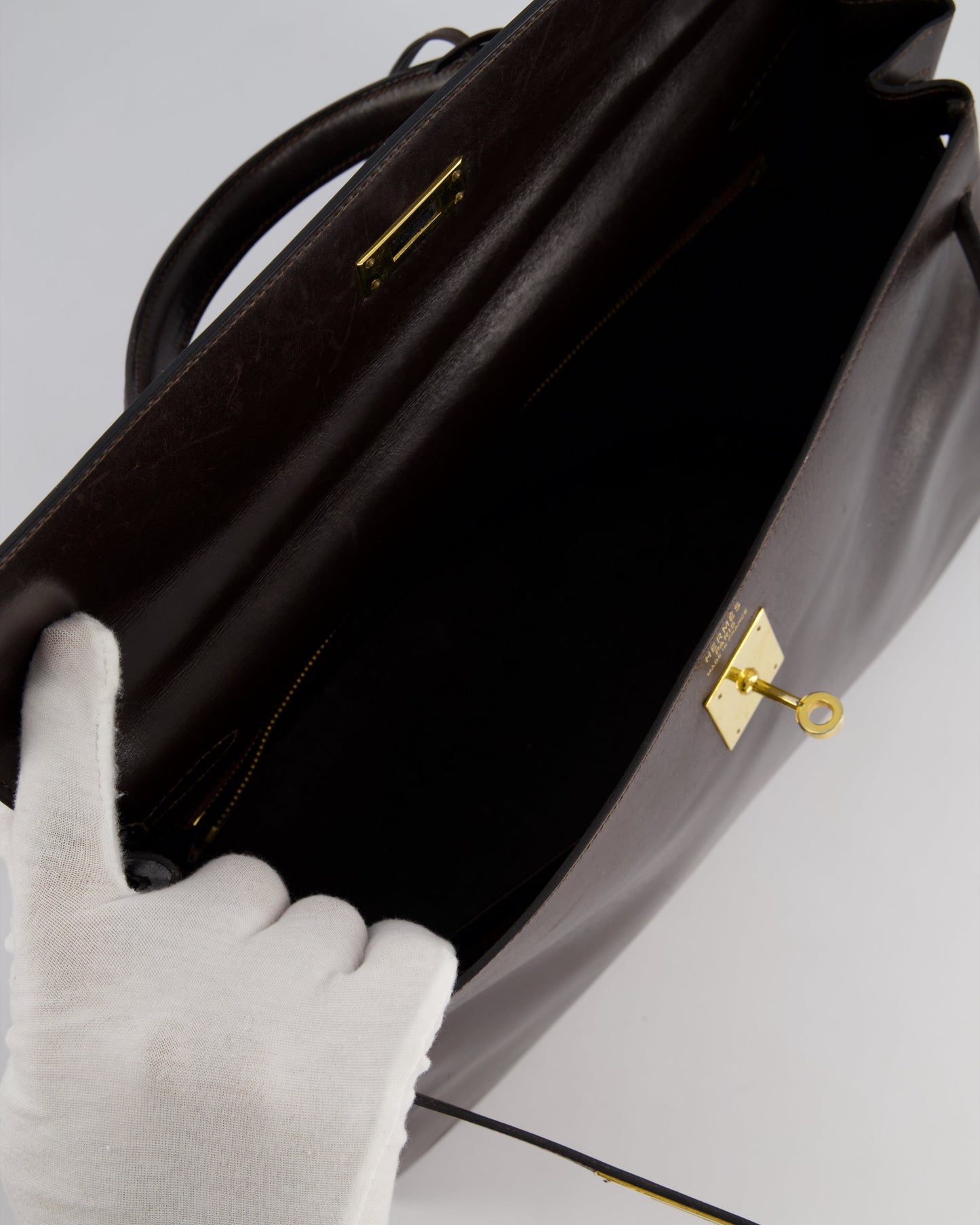 *FIRE PRICE* Hermès Kelly Retourne 35cm in Chocolate Box Leather with Gold Hardware