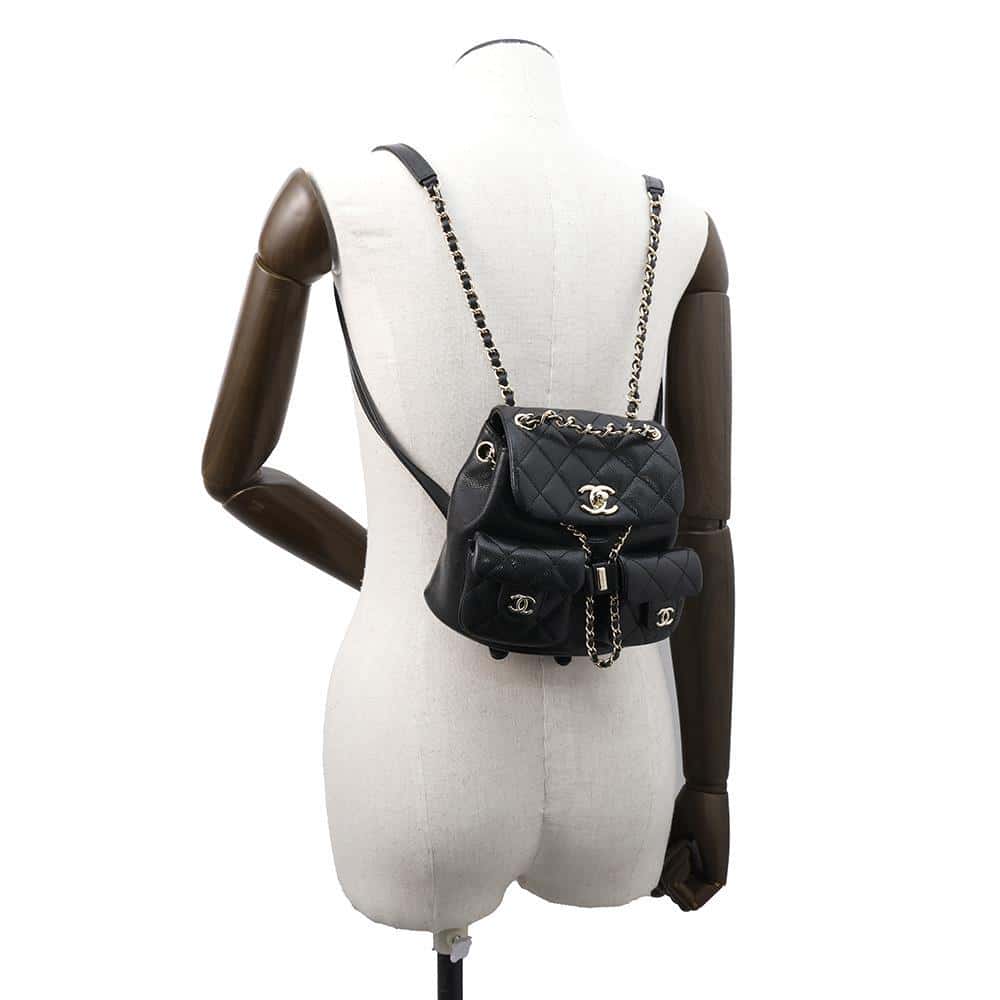 CHANEL Matelasse CC Logo Backpack BlackAS3787 Caviar Leather Size Caviar Leather