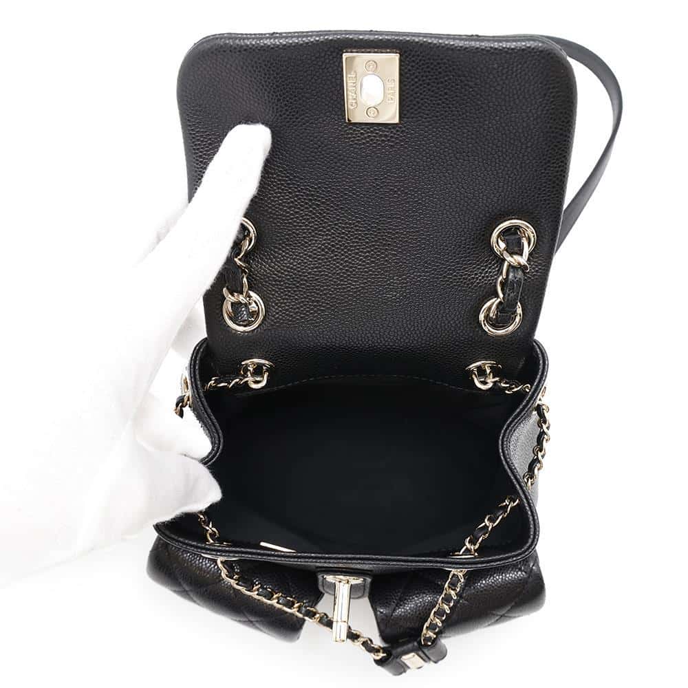 CHANEL Matelasse CC Logo Backpack BlackAS3787 Caviar Leather Size Caviar Leather
