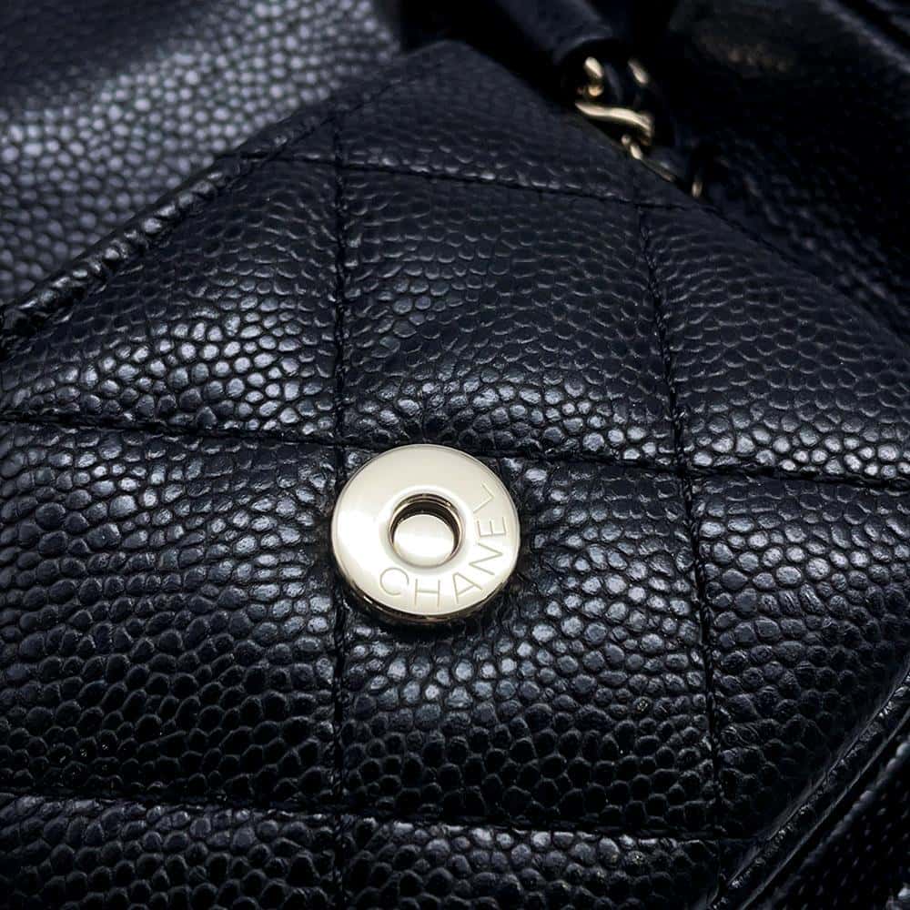 CHANEL Matelasse CC Logo Backpack BlackAS3787 Caviar Leather Size Caviar Leather