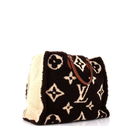OnTheGo Tote Monogram Giant Teddy Fleece GM