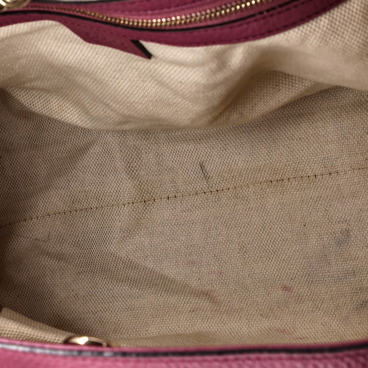 Soho Chain Strap Shoulder Bag Leather Medium