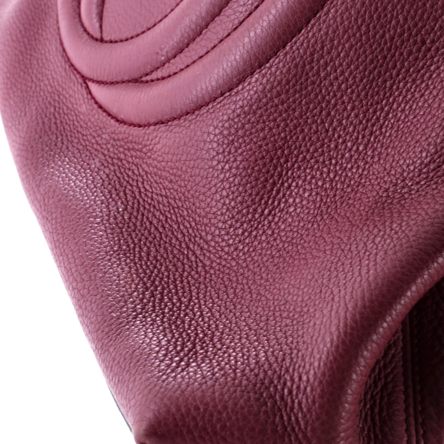 Soho Chain Strap Shoulder Bag Leather Medium