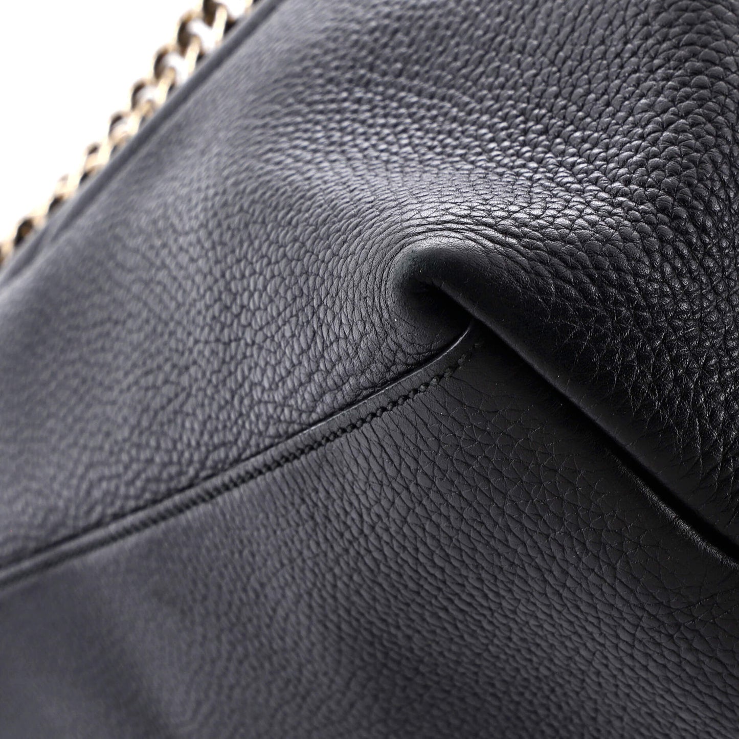 Soho Chain Strap Shoulder Bag Leather Medium
