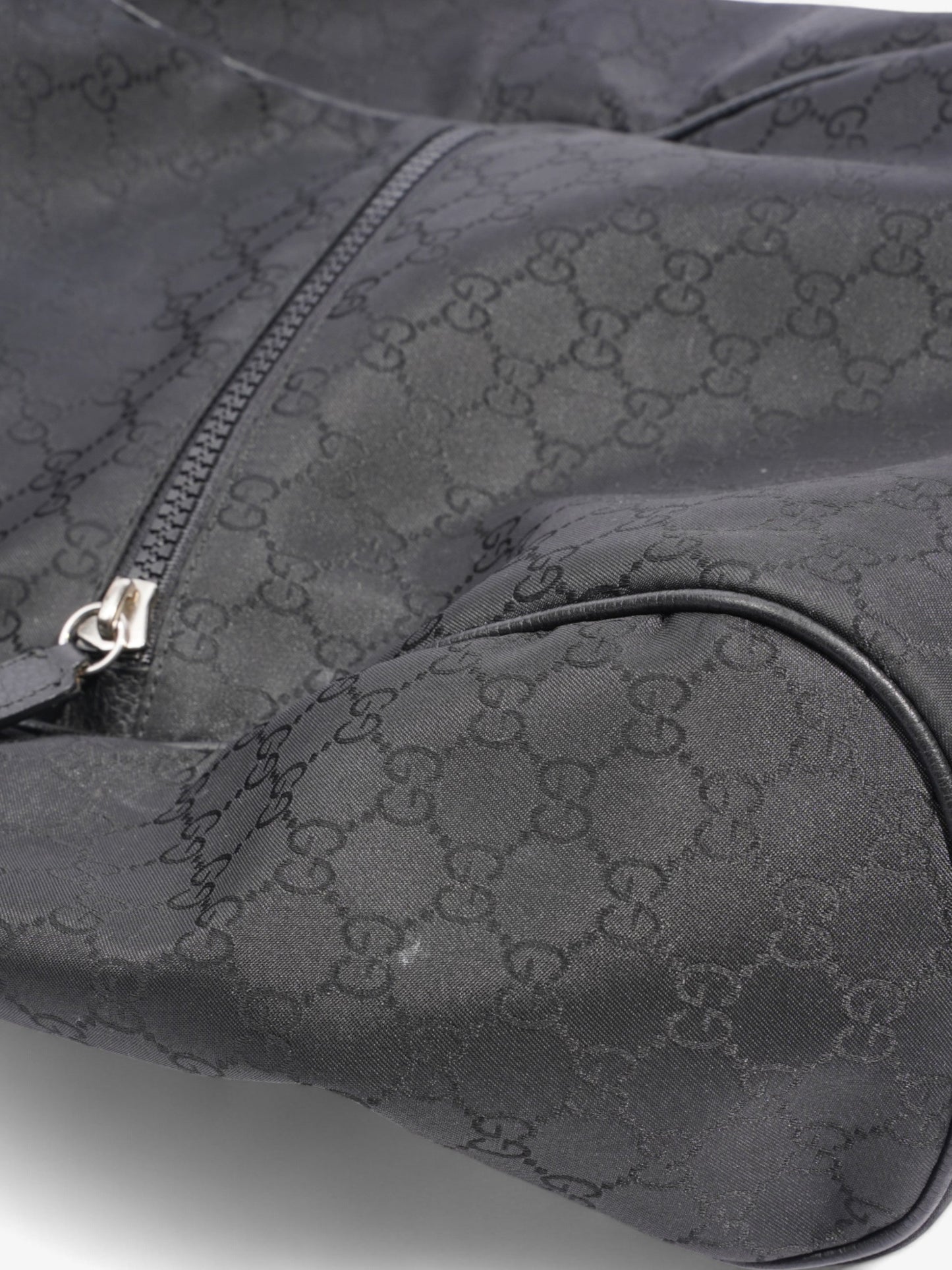 Gucci Double Zip Backpack Black / GG Supreme Nylon