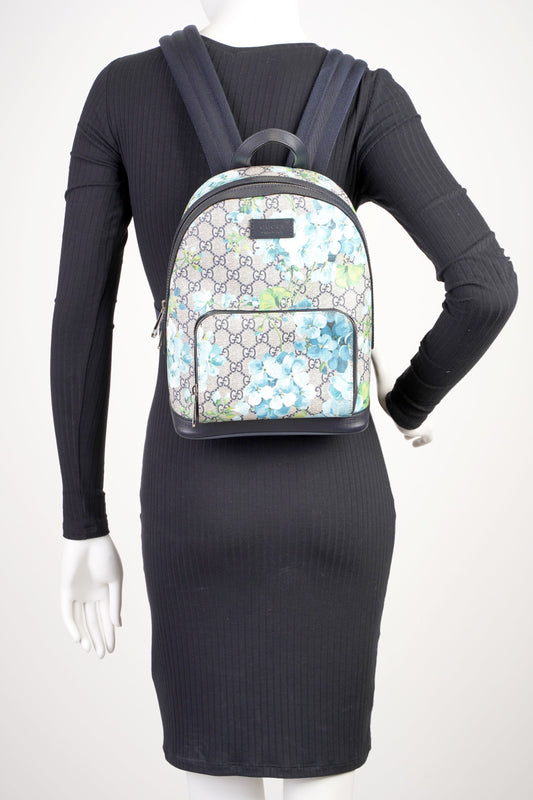GG Supreme Blooms Day Backpack Monogram / Blue Coated Canvas