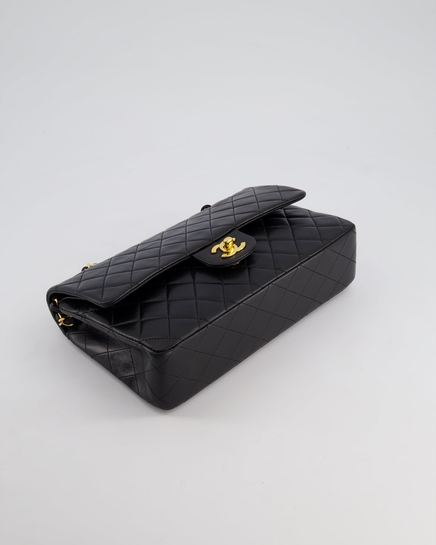 *AMAZING CONDITION* Chanel Black Vintage Classic Medium Double Flap Bag in Lambskin Leather with 24K Gold Hardware