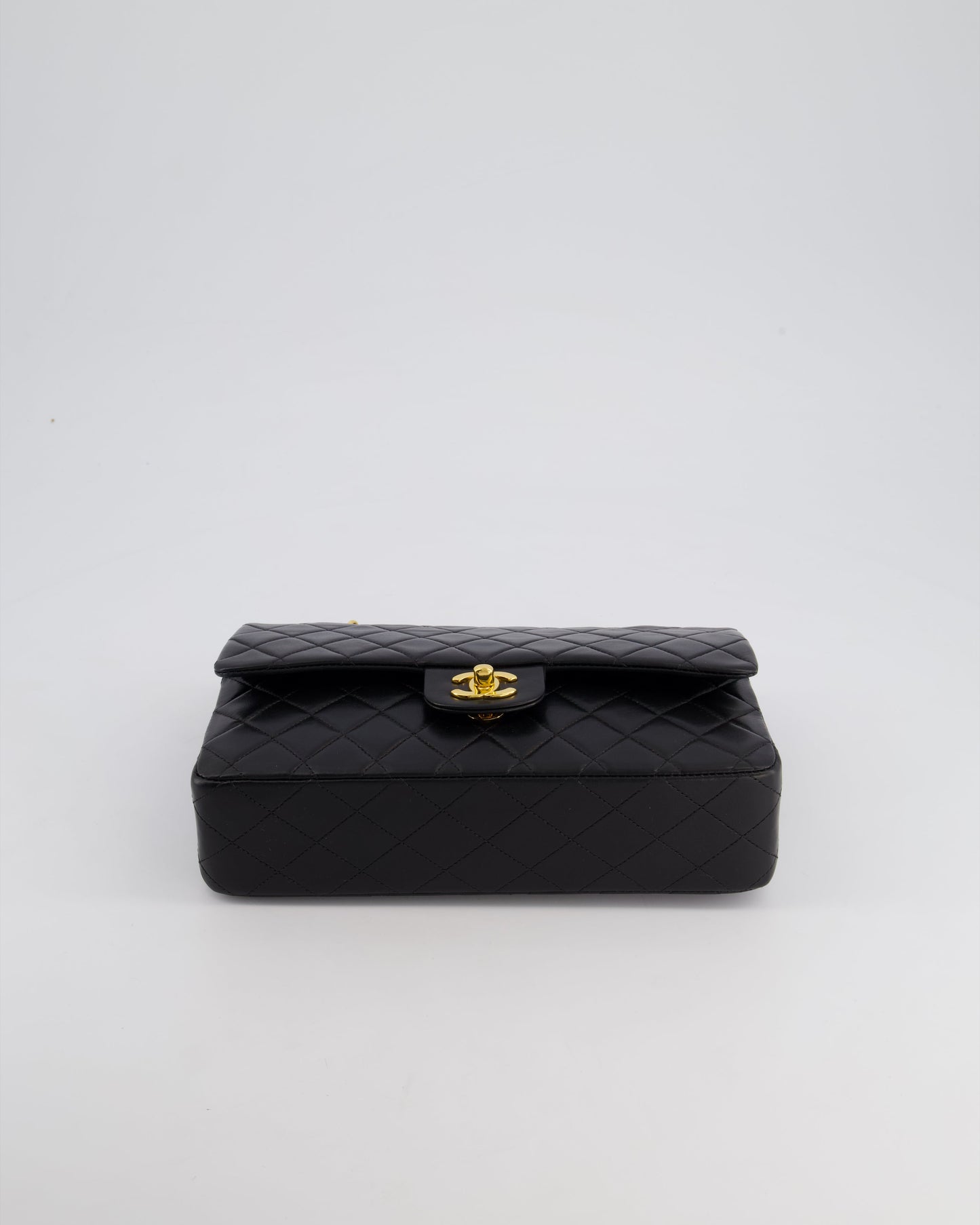 *AMAZING CONDITION* Chanel Black Vintage Classic Medium Double Flap Bag in Lambskin Leather with 24K Gold Hardware
