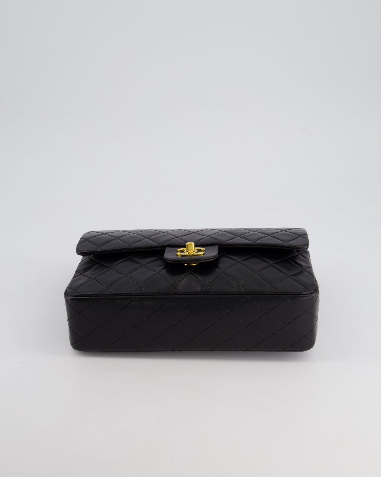 *AMAZING CONDITION* Chanel Black Vintage Classic Medium Double Flap Bag in Lambskin Leather with 24K Gold Hardware